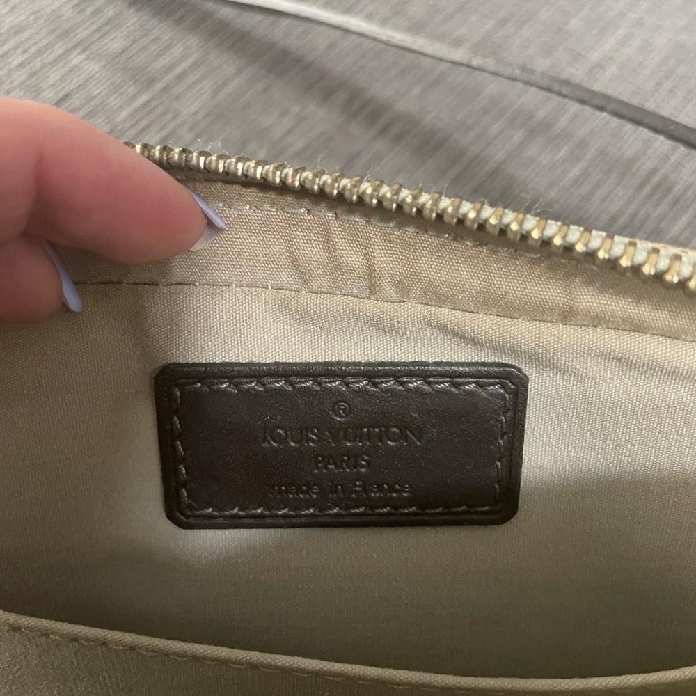 vintage louis vuitton Juliet Mm Monogram Mini beige Shoulder Bag